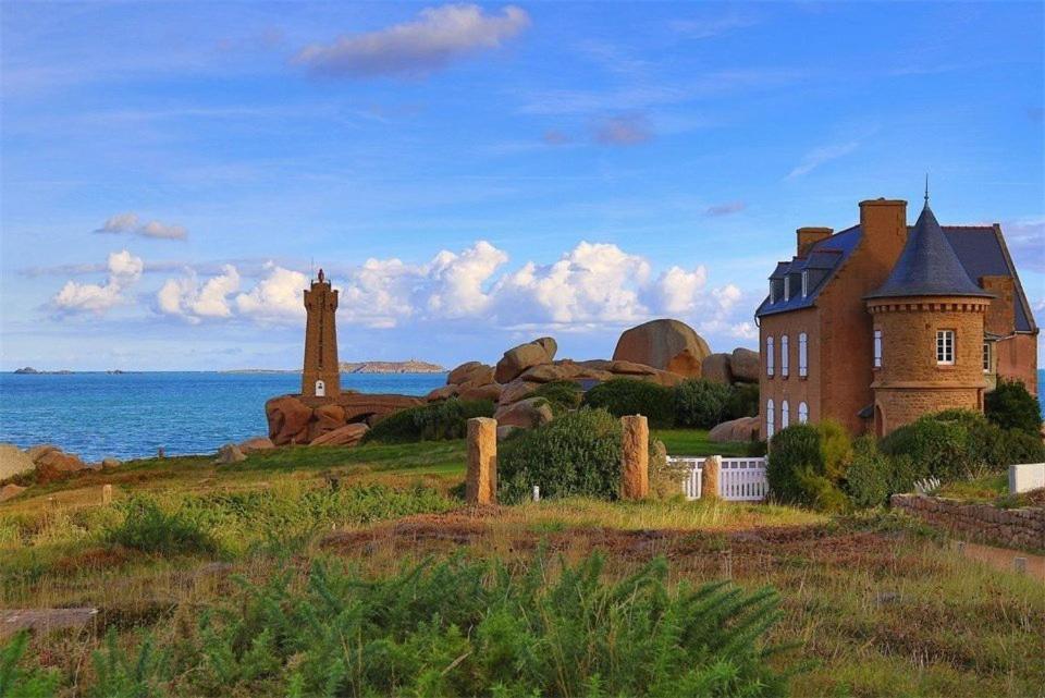 Belle En Granit Rose Vue Sur à - Réf 943 Perros-Guirec